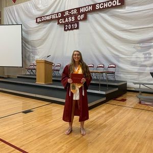 Meet your Posher, Nicole